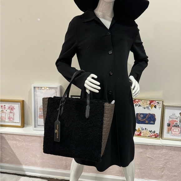 COPY - MICHAEL KORS
SINCLAIR
30F1G5ST7F BROWN/BLK
LG EW GRAB TOTE
LEATHER - Picture 2 of 13